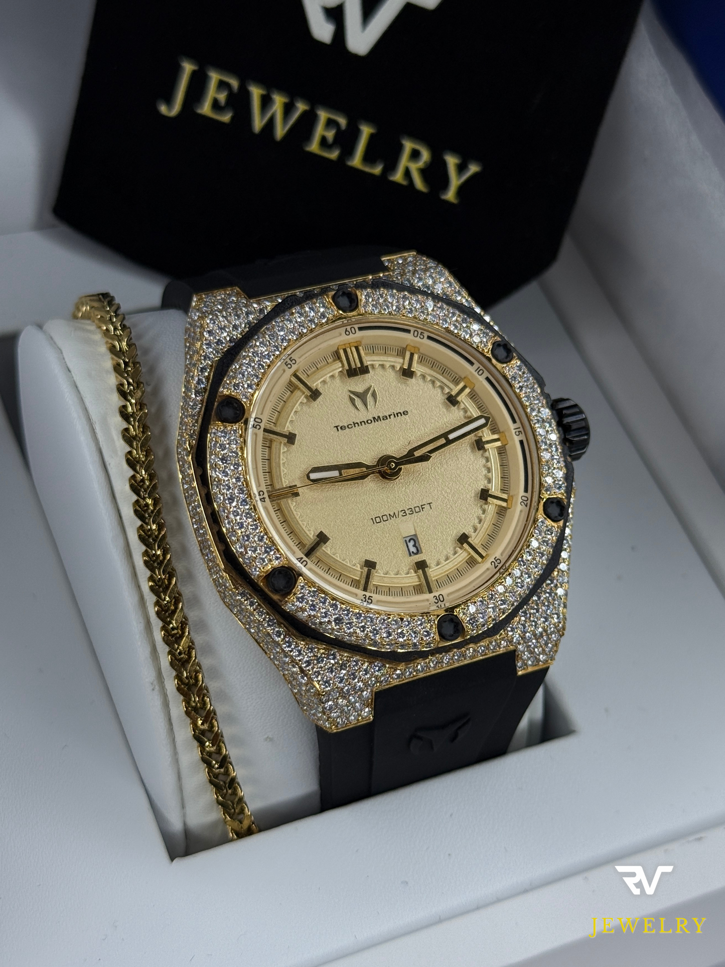 TechnoMarine Coral Legacy Dorado 45mm VVS1 Moissanite (Hombre)