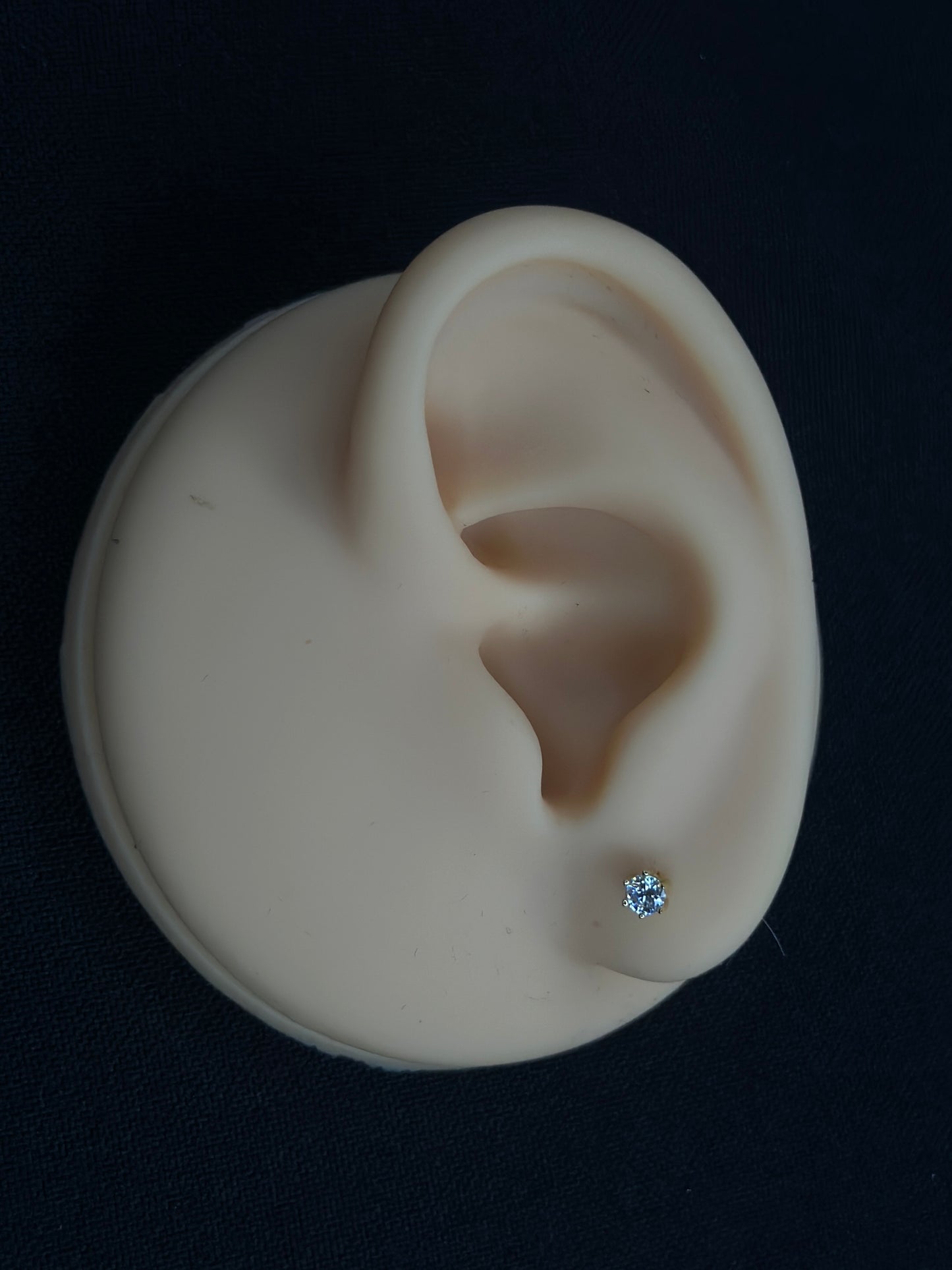 Pantalla De Diamante 6 Prong 3mm Set VVS1 Moissanite Dorada