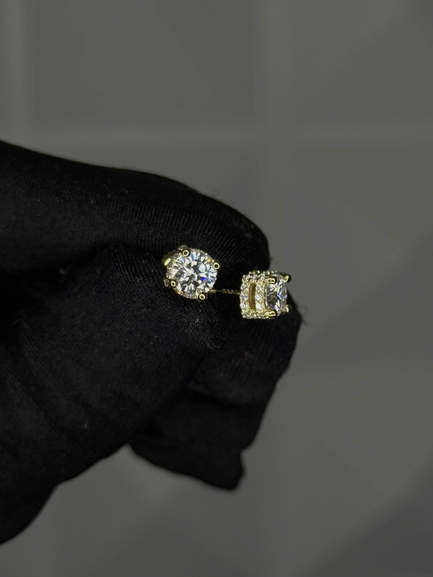 Pantalla Corte Redondo VVS1 Moissanite Dorada