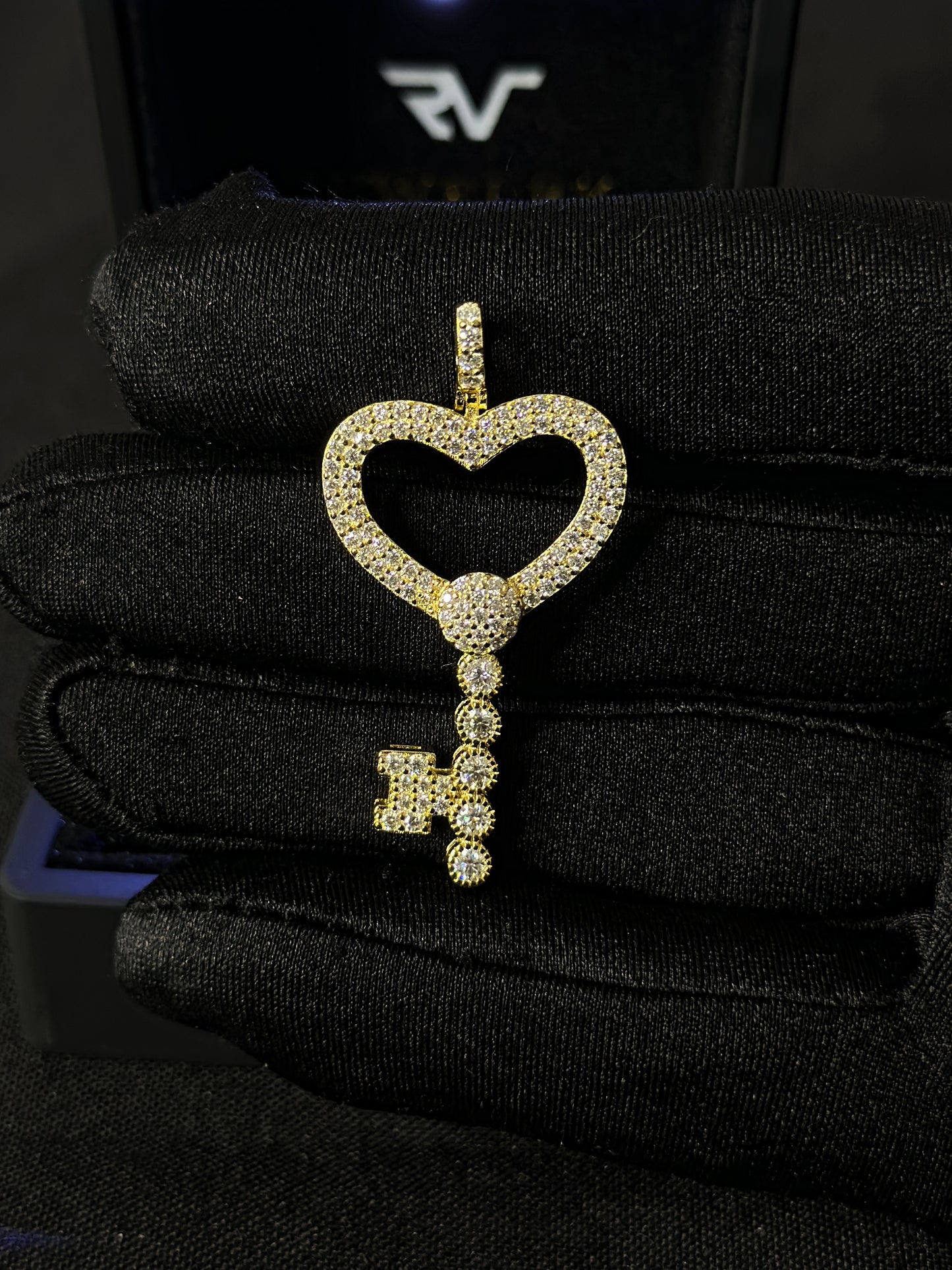 Key to Heart VVS1 Moissanite Pendant + Chain