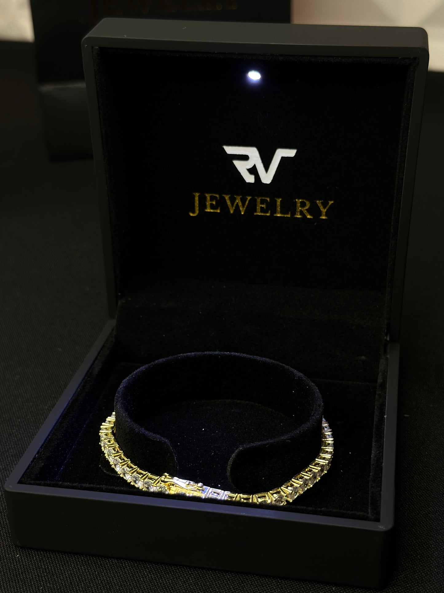 Gold Tennis Bracelet VVS1 Moissanite 4mm