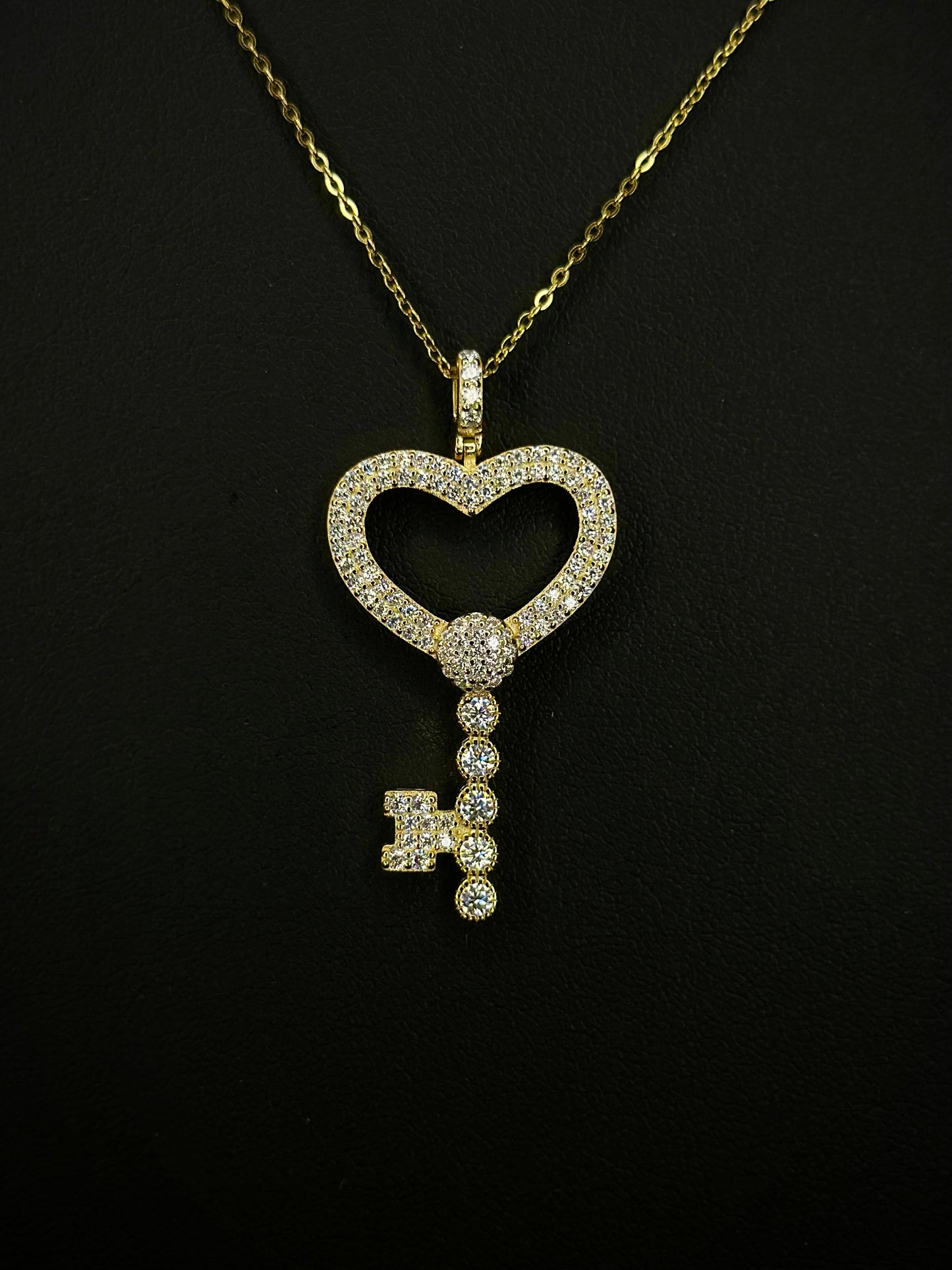 Llave de Corazón VVS1 Moissanite Pendant + Cadena