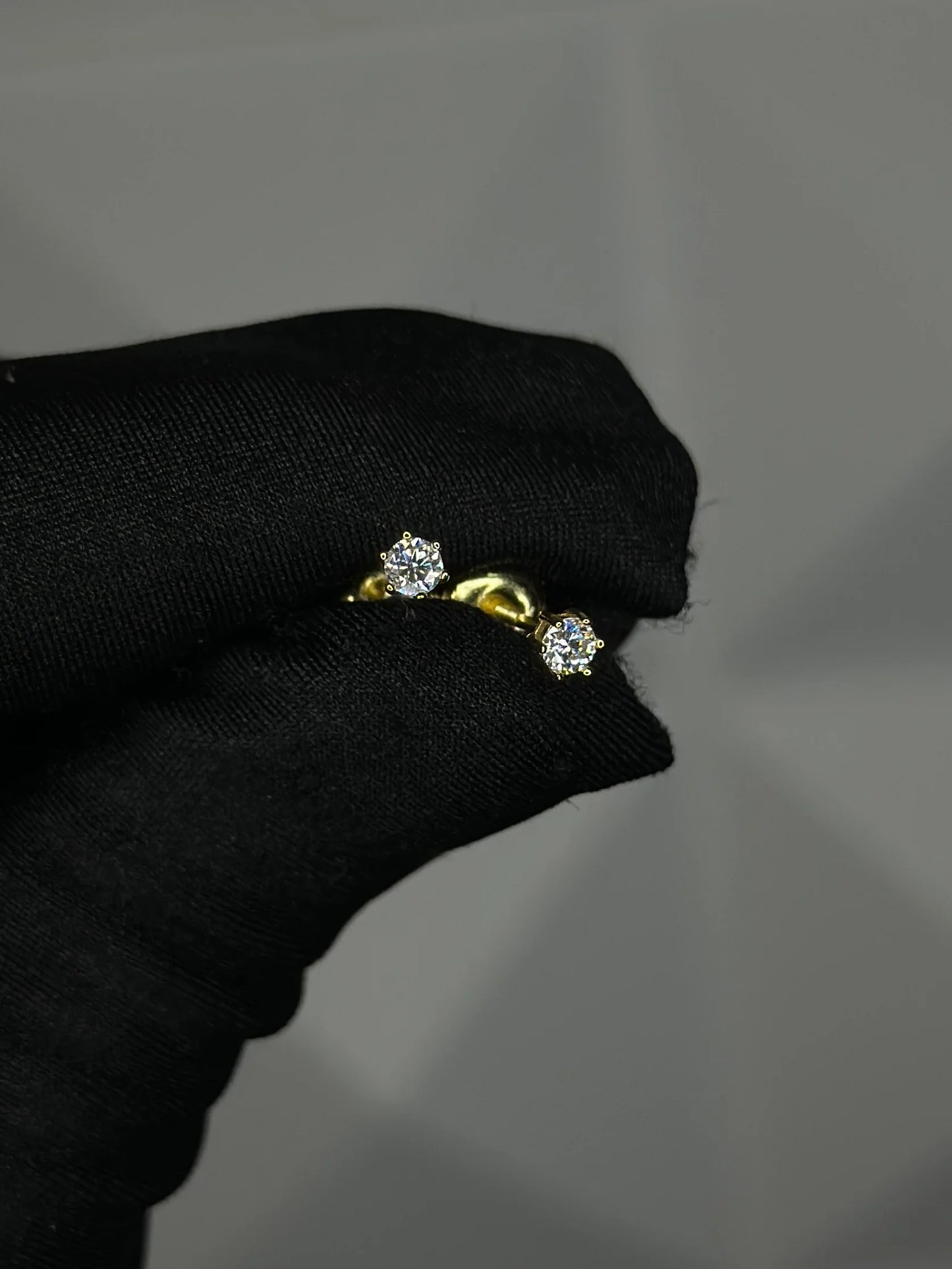 Pantalla De Diamante 6 Prong 3mm Set VVS1 Moissanite Dorada