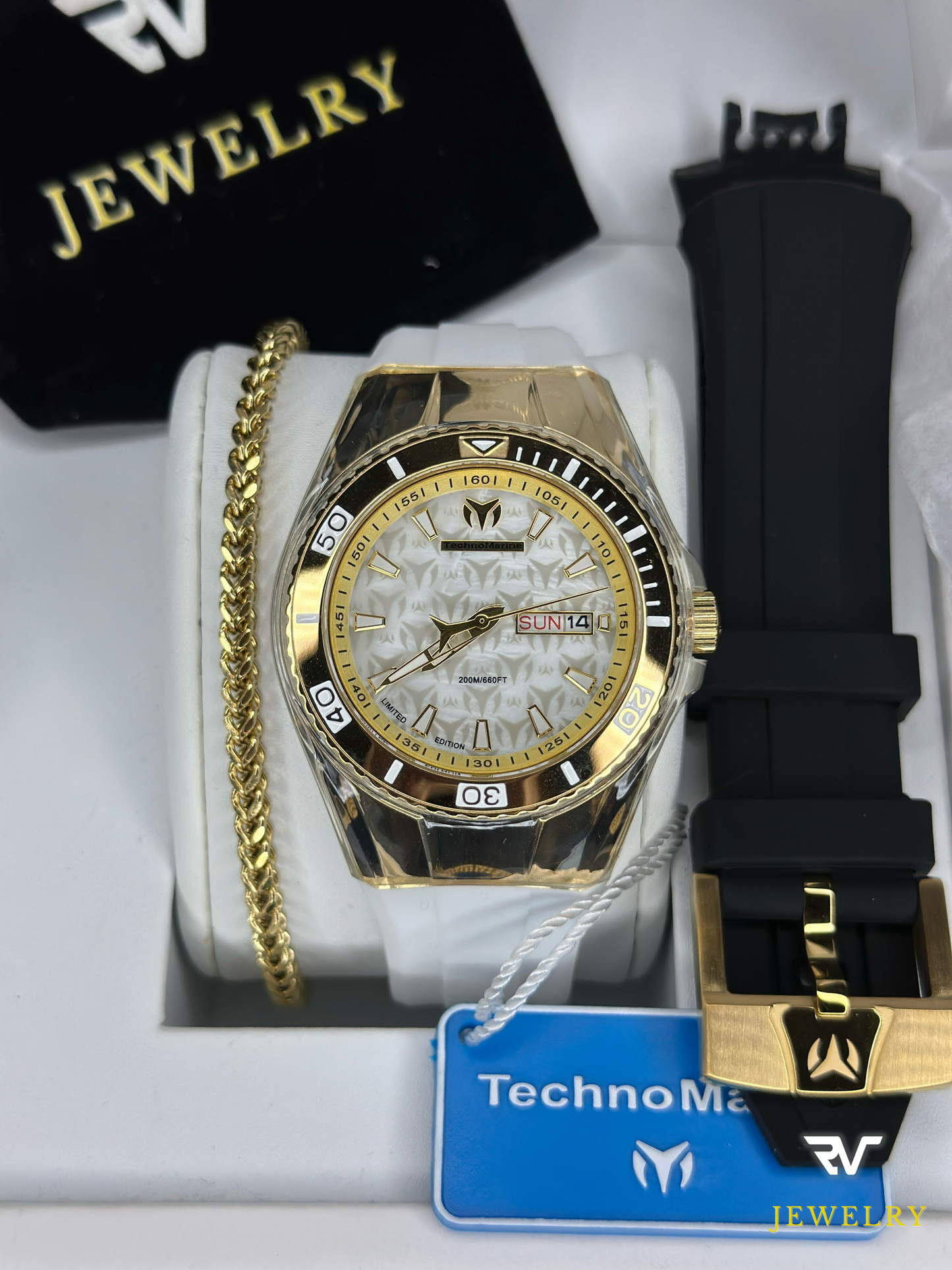 TechnoMarine Cruise Monogram Gold 40mm (Mujer)