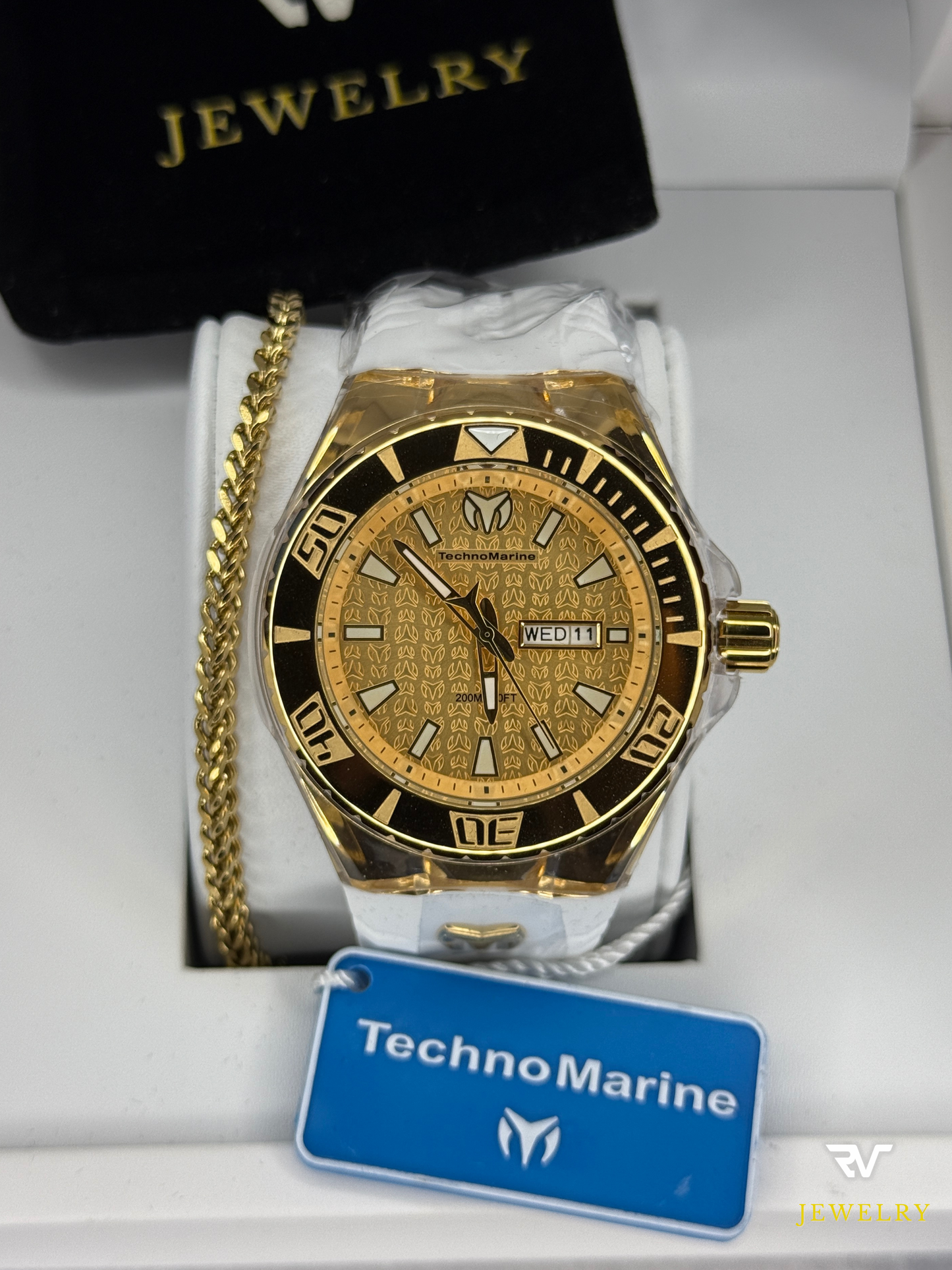 TechnoMarine Cruise Monogram Gold 46mm (Hombre)